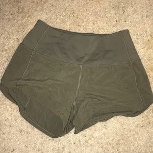Lulu Lemon Workout Shorts Army Green size 4